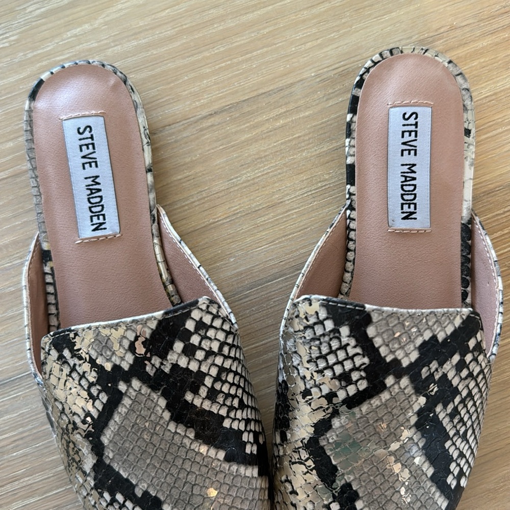 Steve Madden Snake Print Mules - Picture 2 of 5
